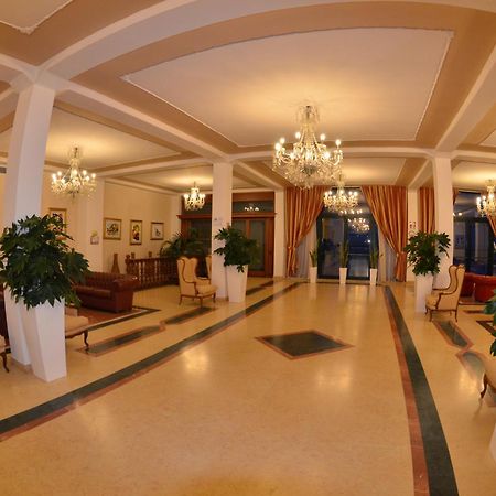 Grand Hotel Montesilvano Marina المظهر الخارجي الصورة