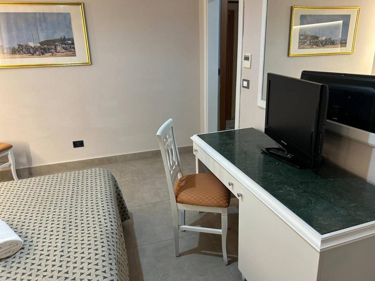 Grand Hotel Montesilvano Marina المظهر الخارجي الصورة