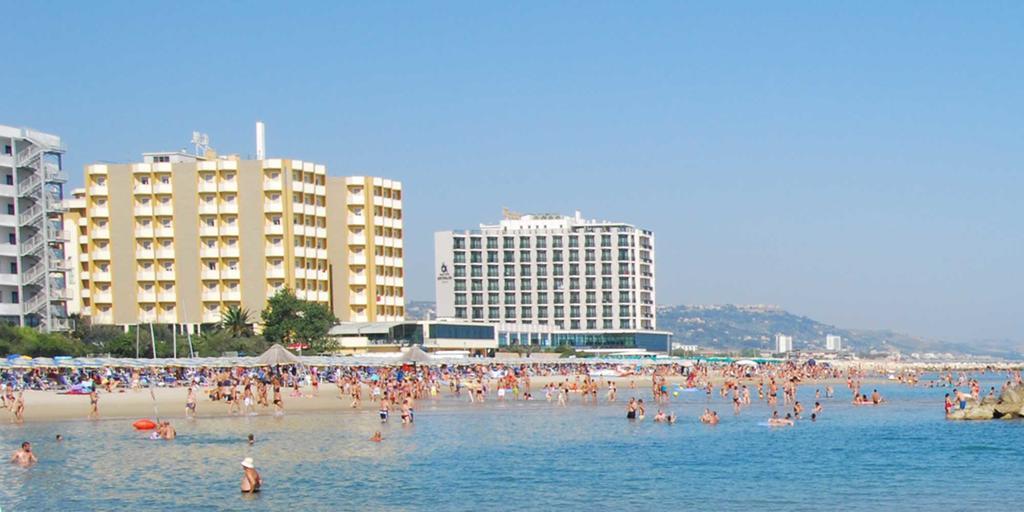 Grand Hotel Montesilvano Marina المظهر الخارجي الصورة
