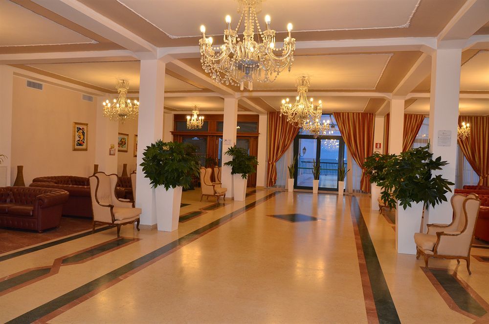 Grand Hotel Montesilvano Marina المظهر الخارجي الصورة